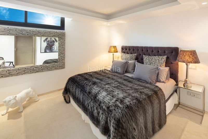 Foto 2f41a523-4e63-4b6e-a68f-e340e3e568a7. Casa amb aparcament piscina a Los Naranjos Marbella