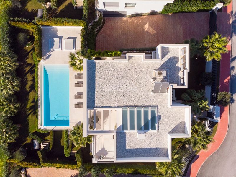 Foto 7b32d02e-7580-4b7f-b8e6-8e7481fdf4ea. Casa amb aparcament piscina a Los Naranjos Marbella