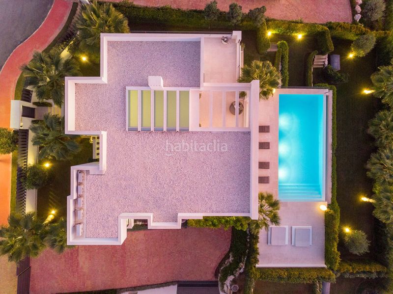 Foto b64152df-add7-4e48-890e-603b949fa232. Casa amb aparcament piscina a Los Naranjos Marbella