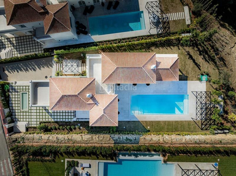 Foto e7443728-29e7-4cf2-bf0a-045ee83e3361. Chalet with heating pool in Los Naranjos Marbella
