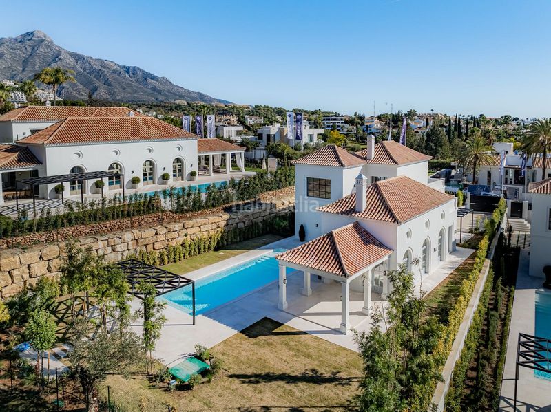Foto cdf481ec-b8c2-40e1-aed4-f19dfa90d445. Casa amb aparcament piscina a Los Naranjos Marbella