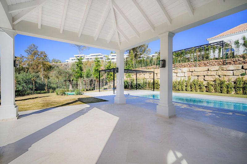 Foto d8f2ede5-5b6c-44c7-8755-fa0584f6f4f3. Casa amb aparcament piscina a Los Naranjos Marbella