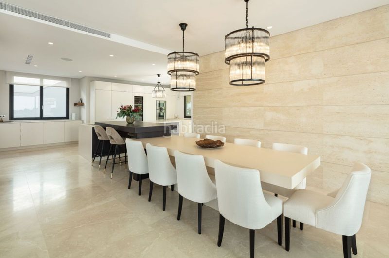 Foto 5955ceba-b064-4332-acfa-9315a074e6e1. Casa amb aparcament piscina a El Paraíso Benahavís