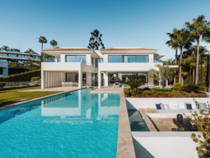 Foto aa41e6d0-8951-455c-91ea-81da80a2d8fb. Casa amb piscina a Los Naranjos Marbella