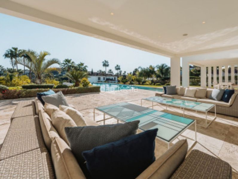 Foto e77d7b68-1ffb-4544-bd31-2a1d4d9db77b. Casa amb piscina a Los Naranjos Marbella