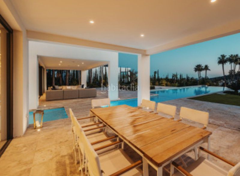 Foto eee50c3f-87ca-43fd-b3be-c48db76d7788. Casa amb piscina a Los Naranjos Marbella