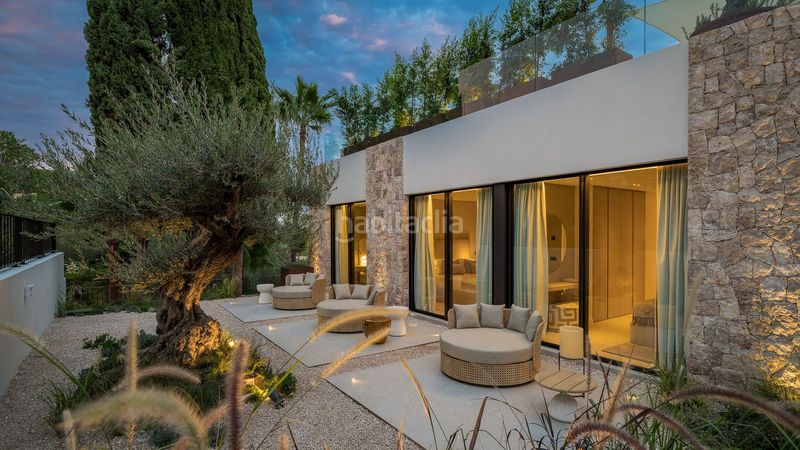 Foto a9600b66-01e5-47fd-8bb6-9fefd57e58cd. Casa amb aparcament piscina a Los Naranjos Marbella
