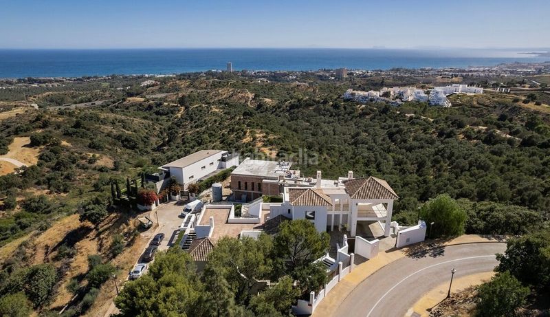 Foto 03f17e4d-6772-4b8c-9b5f-13fd4bdadbe1. Casa amb aparcament piscina a Alto de los Monteros Marbella