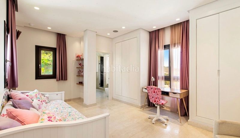 Foto aa5dae18-77e0-4f28-a86d-db1ede716579. Casa amb aparcament piscina a Alto de los Monteros Marbella