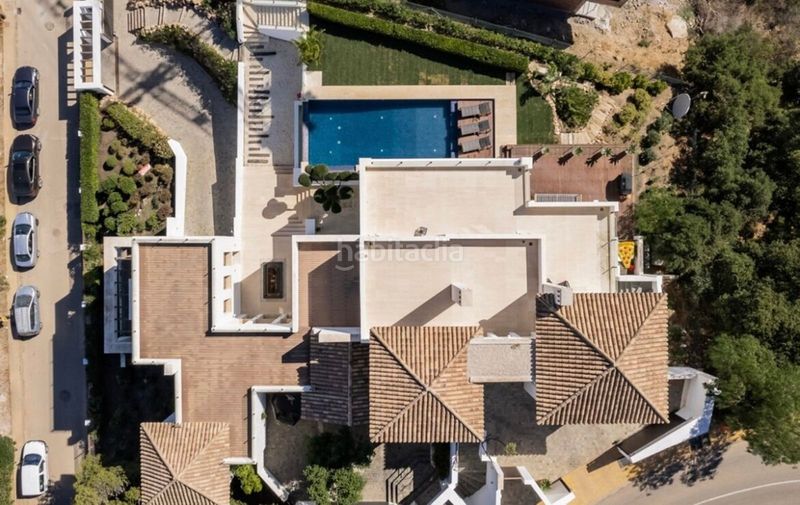 Foto c309b561-3dec-4a36-b813-ec87ad81d00f. Casa amb aparcament piscina a Alto de los Monteros Marbella