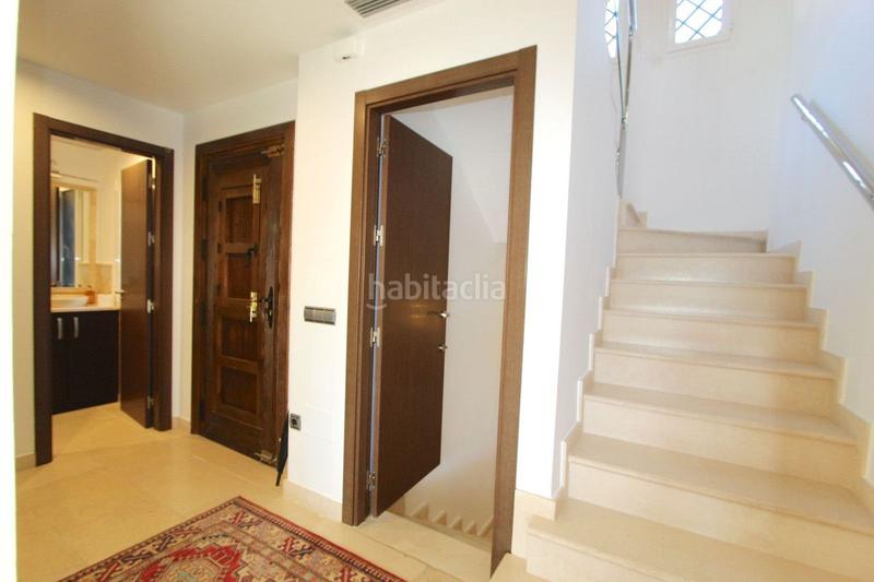 Foto 53971338-bc5b-4a4b-913a-0cb9f4133e0f. Casa adossada amb calefacció piscina a Centro Histórico Málaga