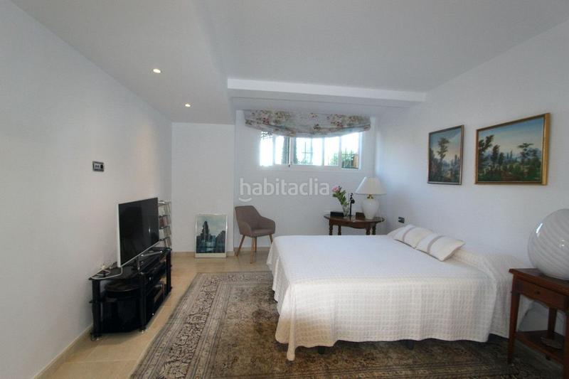 Foto b29a9113-07e2-4802-9089-dd97552f2f4c. Casa adossada amb calefacció piscina a Centro Histórico Málaga