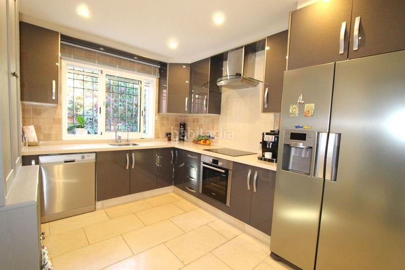 Foto f042667f-3e19-4cdb-9e0e-1eaf999e8ec1. Casa adossada amb calefacció piscina a Centro Histórico Málaga