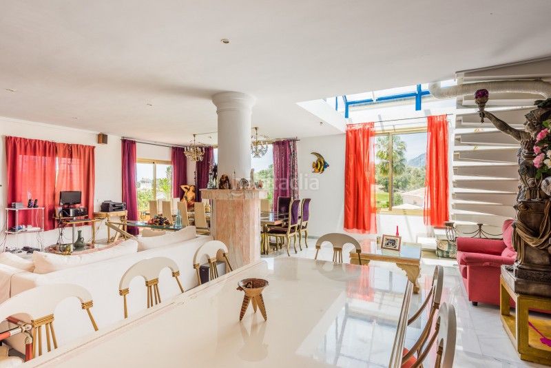 Foto c6af4032-7d02-422b-a345-dbfb7789377c. Casa amb piscina a El Rosario - Ricmar Marbella