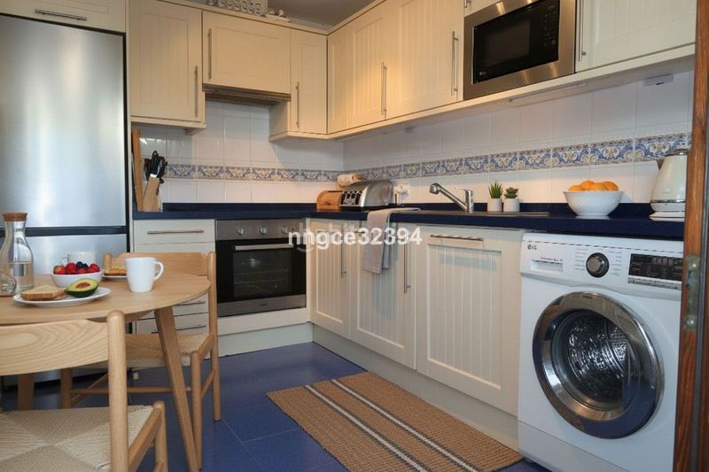 Foto 0cbb3f61-72c7-460e-9b6b-3d7ebe3ae155. Casa amb aparcament piscina a Alcorrín Manilva