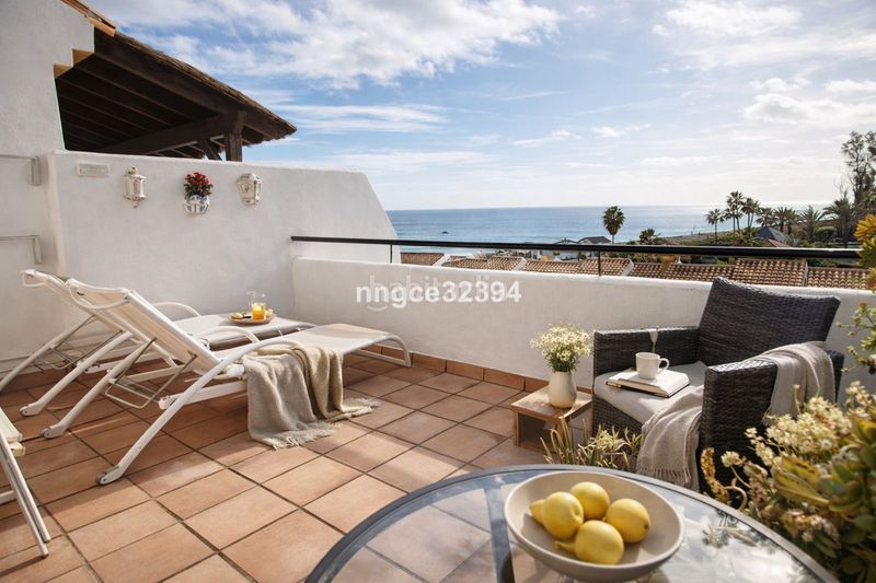 Foto c27f25f3-779d-4765-97fb-9d59aea3972f. Casa amb aparcament piscina a Alcorrín Manilva