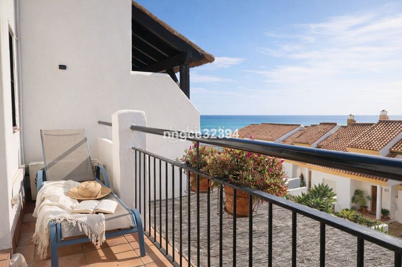 Foto cc3747c9-9bd6-4196-a136-b377abf4fcdf. Casa amb aparcament piscina a Alcorrín Manilva