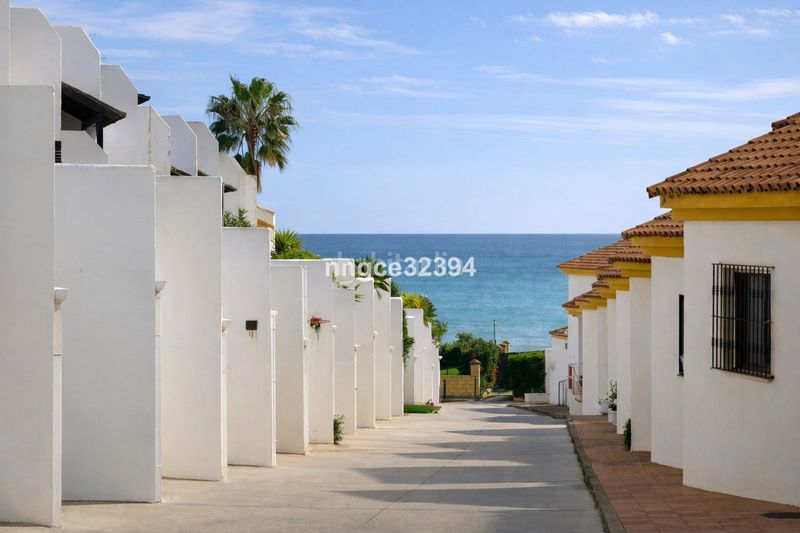 Foto ea2e4ec6-2887-46c9-969f-2dd3b94a2051. Casa amb aparcament piscina a Alcorrín Manilva