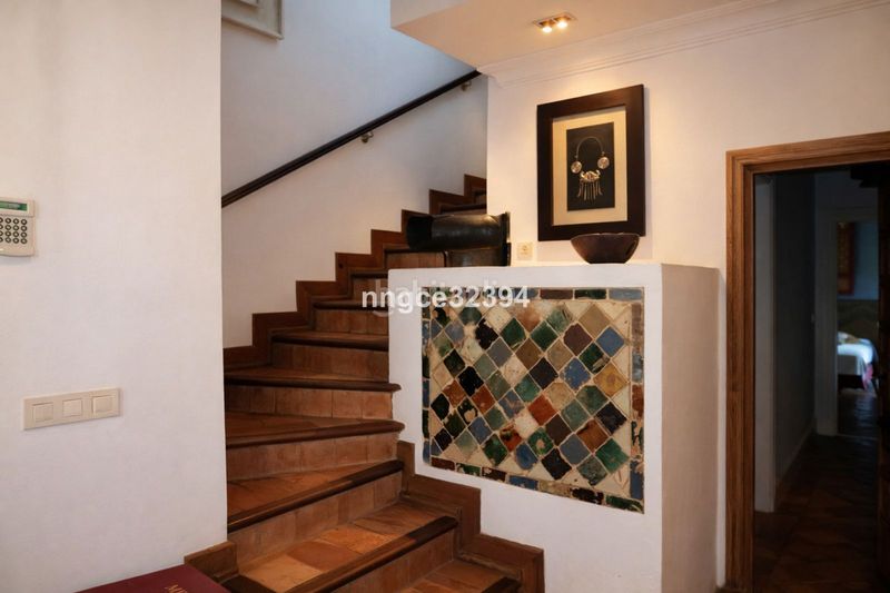 Foto 86b37430-4770-43ca-a04a-689fef2a55f3. Casa amb aparcament piscina a Sotogrande costa Sotogrande