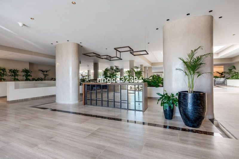 Foto 0405bbc6-dbb2-484d-bee5-d3213680a19c. Apartament amb aparcament piscina a Rodeo Alto - Guadaiza - La Campana Marbella