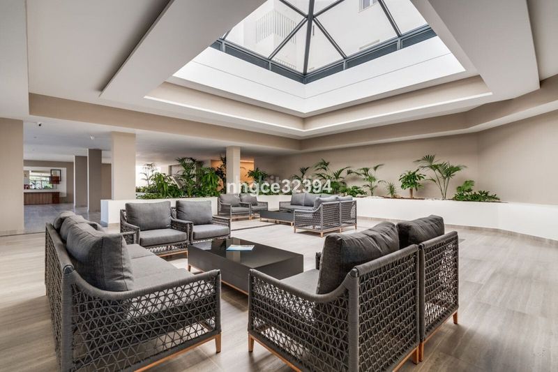 Foto 5217bf1b-dfce-4ccc-937b-daa6d69b3039. Apartament amb aparcament piscina a Rodeo Alto - Guadaiza - La Campana Marbella