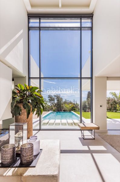 Foto 74198257-c932-4442-a205-d762b50c8f9b. Casa amb aparcament piscina a Las Brisas Marbella