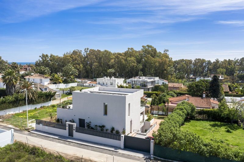 Foto aff73bb6-86b6-4bd8-8b5e-a89a6cdd6125. Casa a Nueva Alcántara Marbella