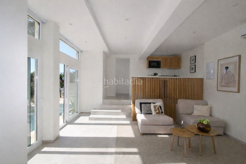 Foto 1e34dcdc-e28b-414a-acb8-d9771183c34c. Casa amb aparcament piscina a Elviria Marbella