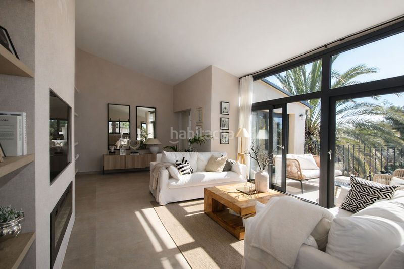 Foto 7d56da54-89c0-4857-85f8-52e6173ab143. Casa amb aparcament piscina a Elviria Marbella