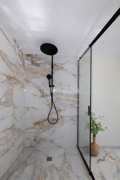 Foto 845a26a0-4667-435b-9f1a-acbd757da9ee. Casa amb aparcament piscina a Elviria Marbella