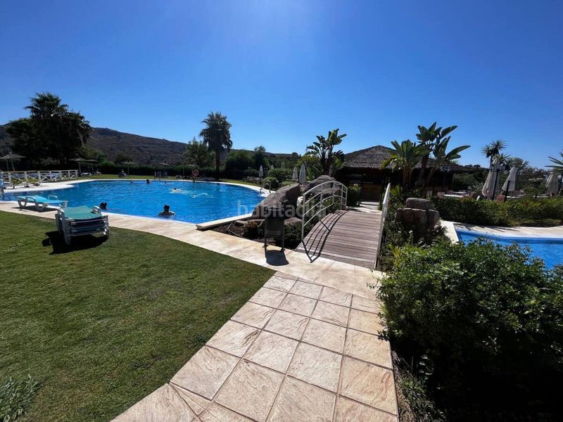 Foto d74e9e2e-e237-45ec-9535-b6310b72b36e. Àtic amb aparcament piscina a Los Flamingos Benahavís