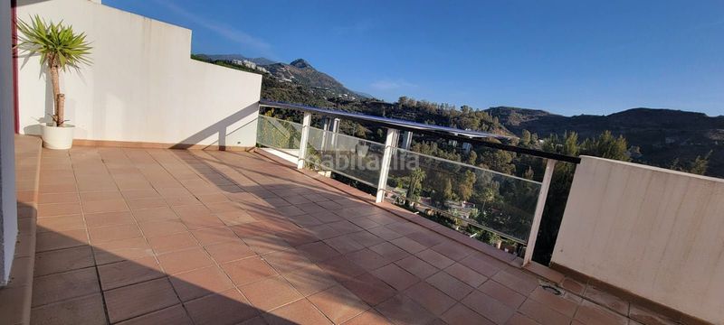 Foto 81213c9a-e566-4ea2-9be7-cb62f5fb638e. Apartament amb aparcament piscina a Los Flamingos Benahavís