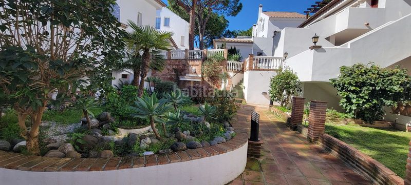 Foto aeff9b19-05b6-4a13-99ce-1a3121489403. Apartament amb aparcament piscina a Aloha Marbella