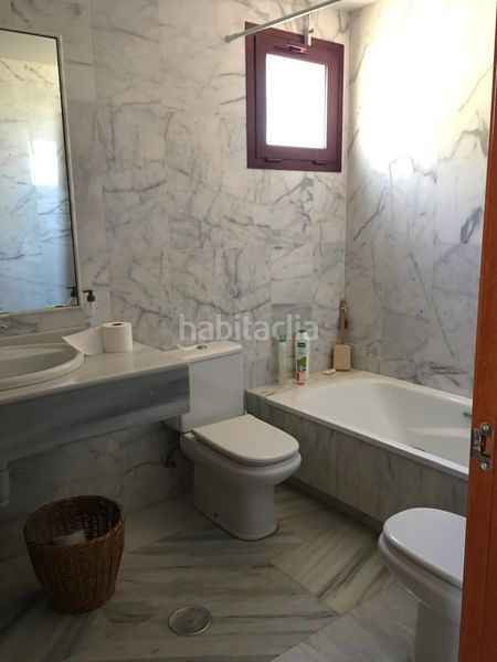 Foto 85cdfced-b96a-42d2-afba-a7145b3ffae9. Casa amb aparcament piscina a Los Flamingos Benahavís