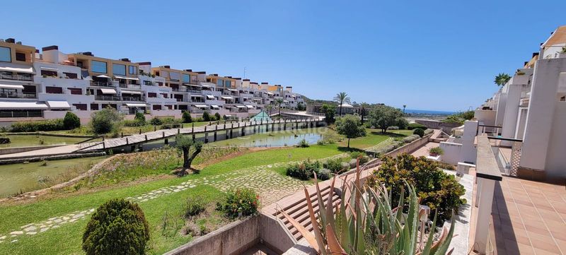 Foto a2f43591-60df-4368-83fb-6449ad3d1135. Apartament amb aparcament piscina a Los Flamingos Benahavís