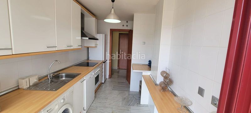 Foto b27e9d64-32e4-43df-9405-d941cb52f28a. Apartament amb aparcament piscina a Los Flamingos Benahavís