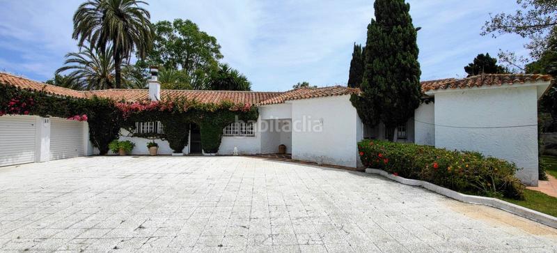Foto a53a1b2f-8c0a-4403-9a52-d43bae1096a9. Chalet en Guadalmina Baja Marbella