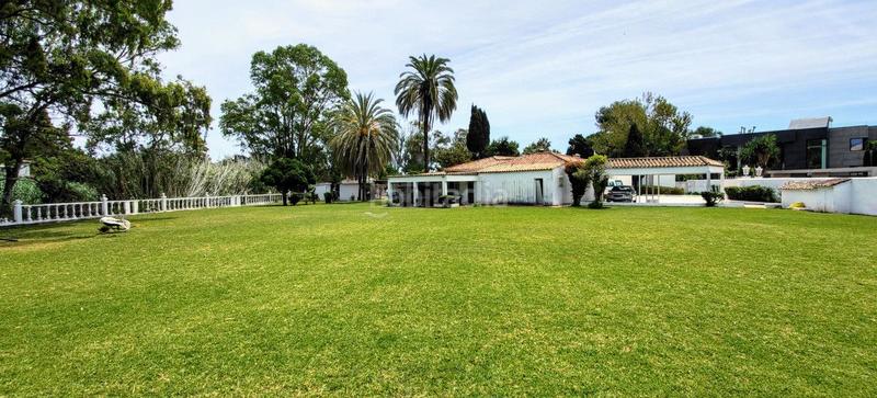 Foto aa4c1e8a-3058-41d3-87c4-93ef3cc407a2. Chalet en Guadalmina Baja Marbella