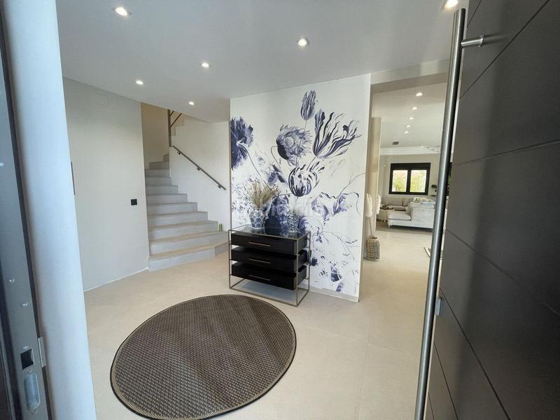 Foto c6765626-72a4-4db7-a7aa-61805dcb1682. Chalet en Santa María Marbella