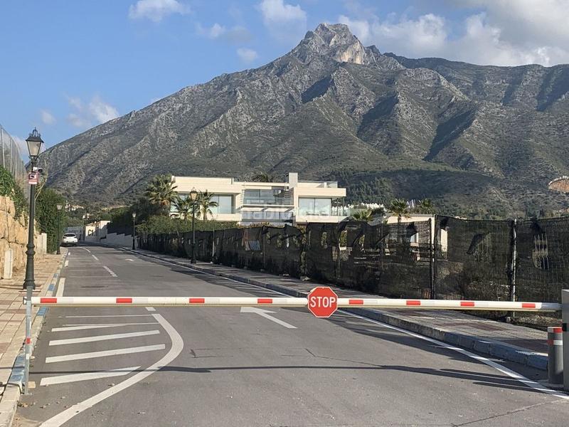 Foto d5ab0bdd-a136-4eb9-9bd2-a67e3af16cc8. Chalet en Divina Pastora Marbella