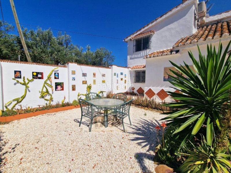 Foto 2c5051c3-d6b4-47a7-ad47-c953d123caba. Masia a Álora