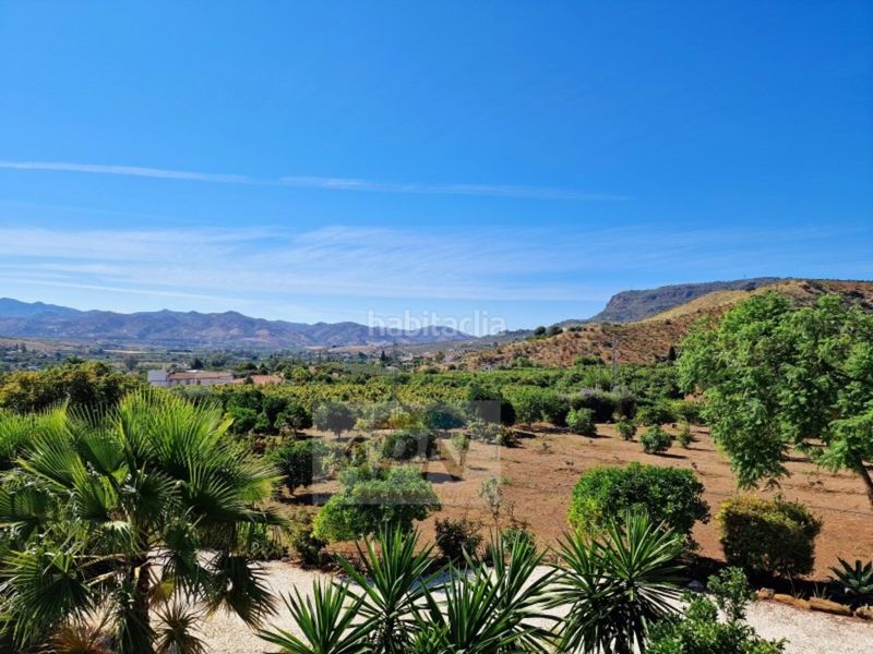 Foto 72c68c69-4db9-4b8a-96d8-cec7fb3dddc5. Masia a Álora