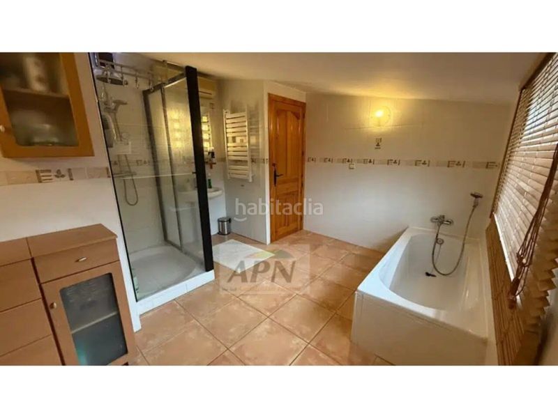 Foto f2f87d77-b386-4cae-86a3-d3ba56b9fc77. Masia a Álora