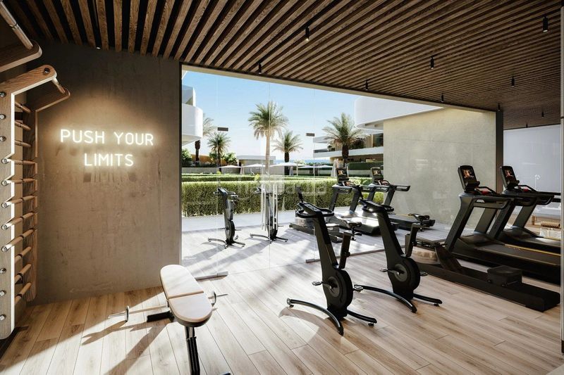 Foto 4de82311-5e82-4581-a566-011d43fade72. Àtic amb aparcament a El Velerín Estepona