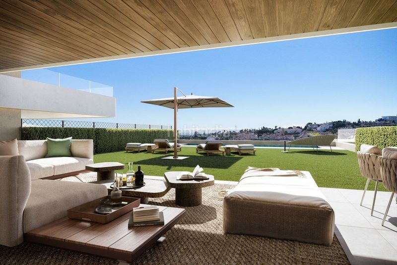 Foto 7c24fcf8-e272-481e-b1f0-30141e2c885f. Àtic amb aparcament a El Velerín Estepona