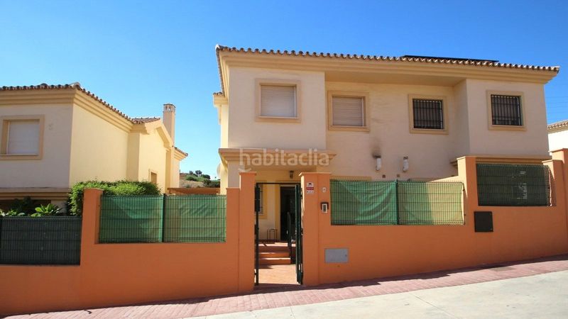 Foto 6c145c82-a7cc-4722-b288-cde4a747a73a. Casa amb aparcament a Los Pacos Fuengirola