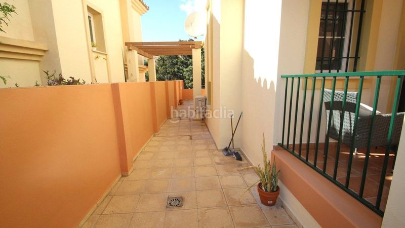 Foto 89e5f206-05e3-493a-94b9-c42417135919. Casa amb aparcament a Los Pacos Fuengirola