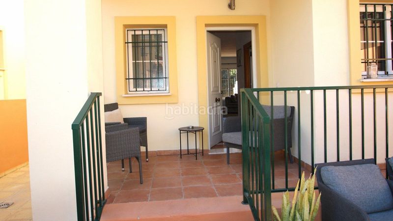 Foto 96520bd2-0b2e-482b-a7a4-5a9a7097f8e3. Casa amb aparcament a Los Pacos Fuengirola