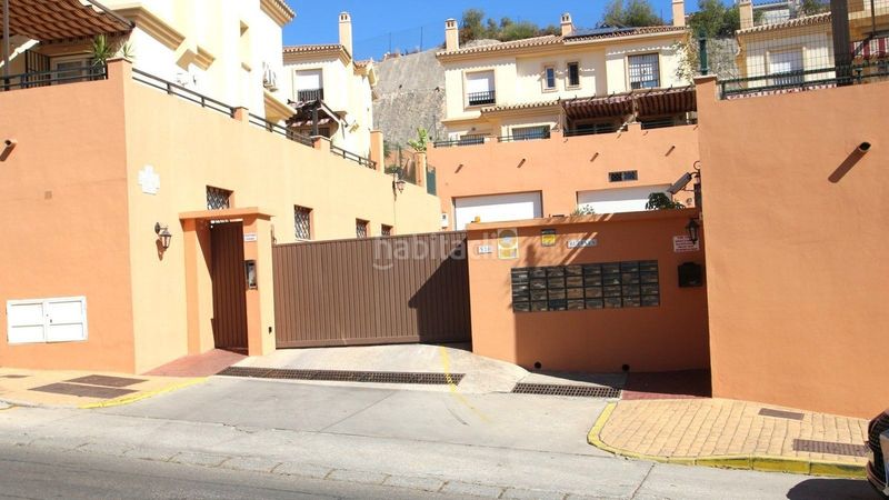 Foto 978af373-8d6d-4b00-81eb-14be28f7dade. Casa amb aparcament a Los Pacos Fuengirola