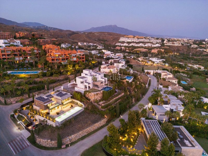 Foto 44498a53-ca97-477a-ad17-de3e8f4f6f45. Casa amb piscina a Los Flamingos Benahavís